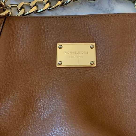 EUC!  Michael Kors Leather Tote Bag - Picture 2 of 8